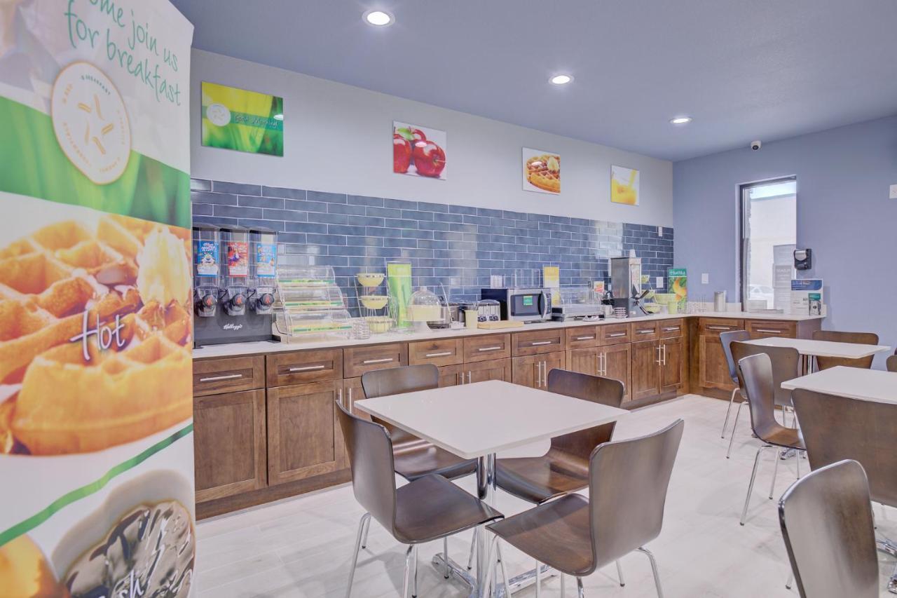 Quality Inn & Suites Suffolk Buitenkant foto