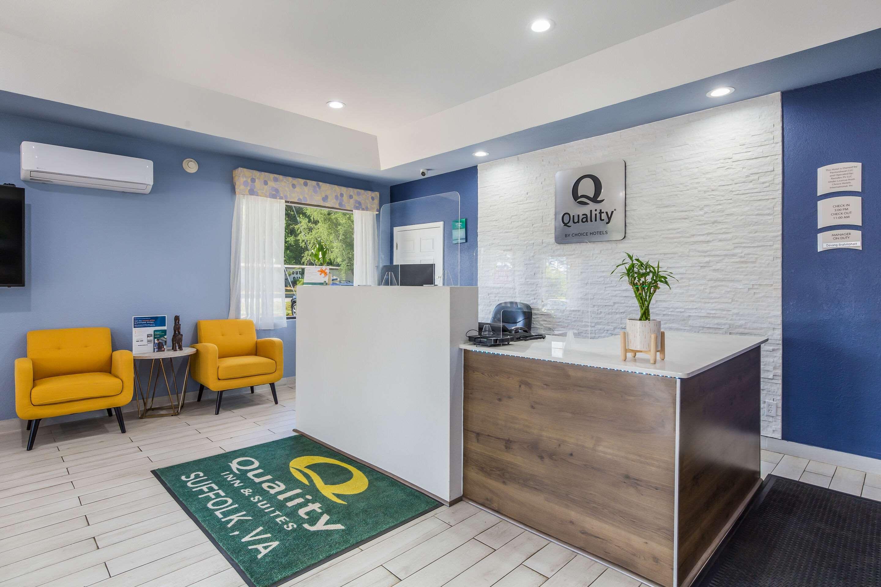 Quality Inn & Suites Suffolk Buitenkant foto
