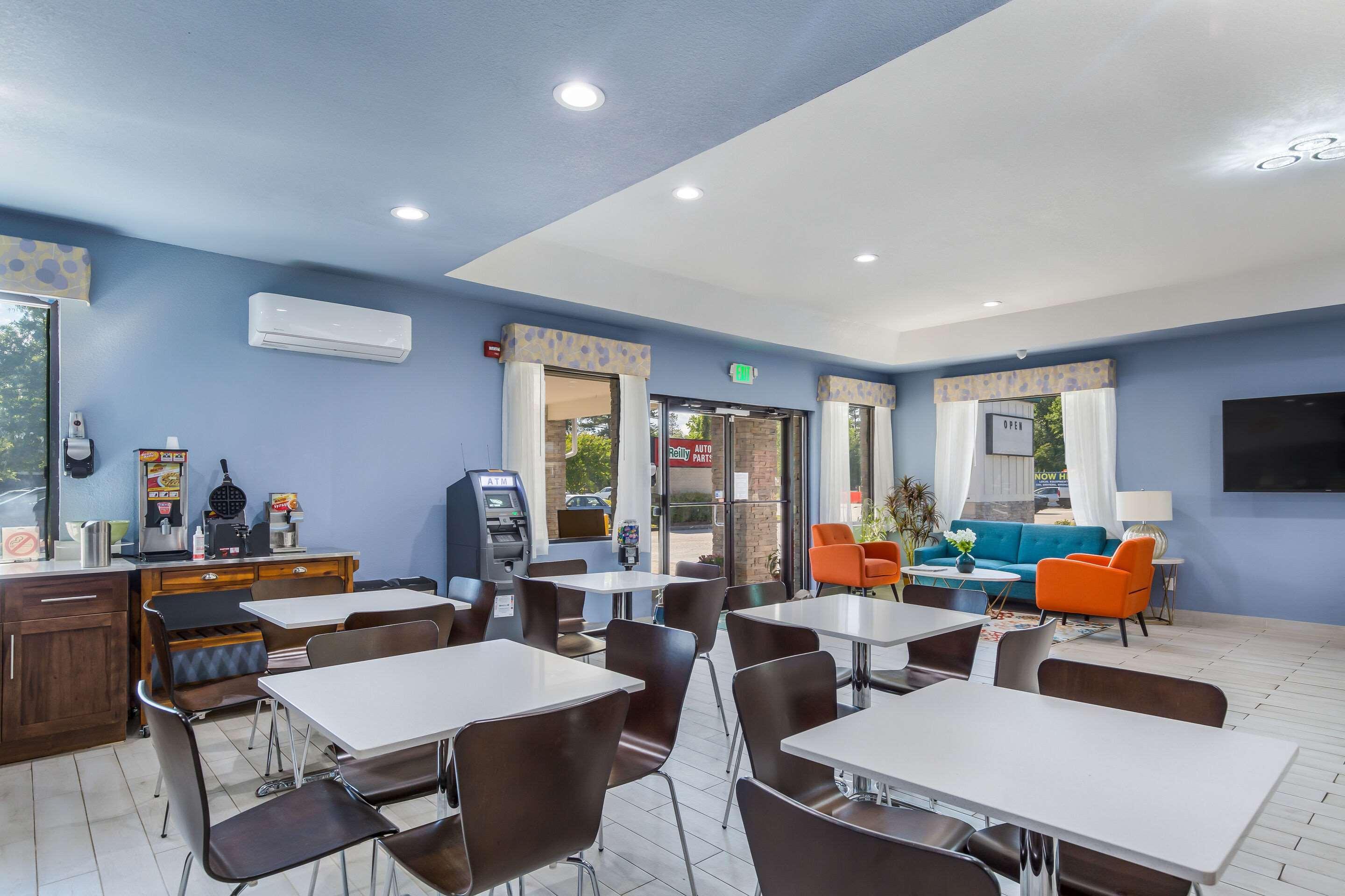 Quality Inn & Suites Suffolk Buitenkant foto