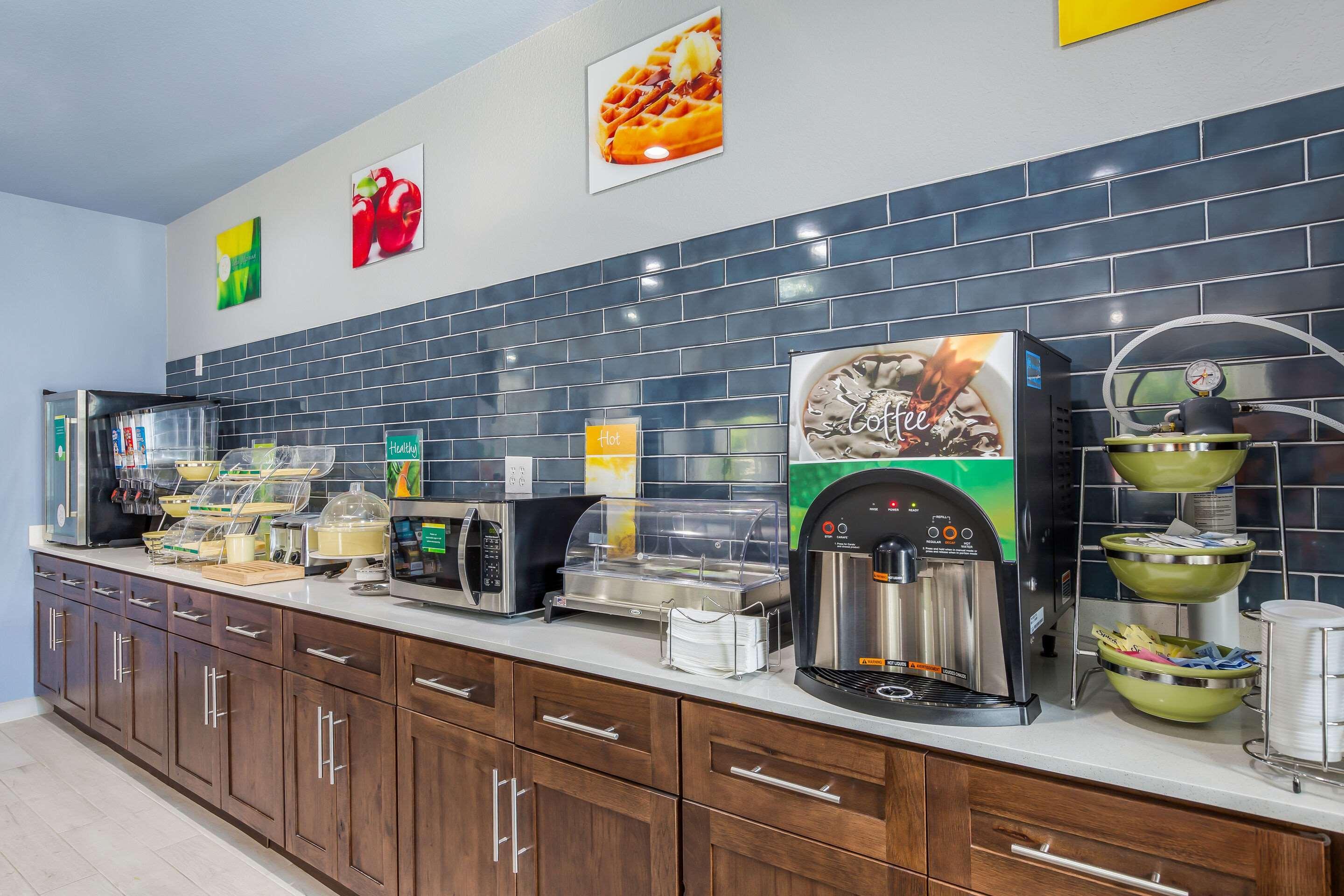Quality Inn & Suites Suffolk Buitenkant foto